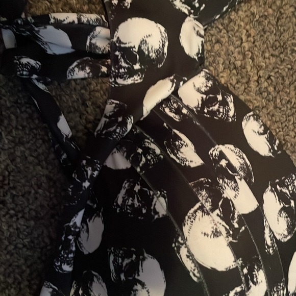 NWOT SKULL print bikini swimsuit 3x - Picture 4 of 4